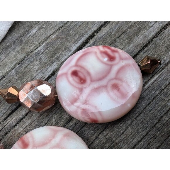 Vintage Shell Earrings Beachy Jewelry - Picture 4 of 8